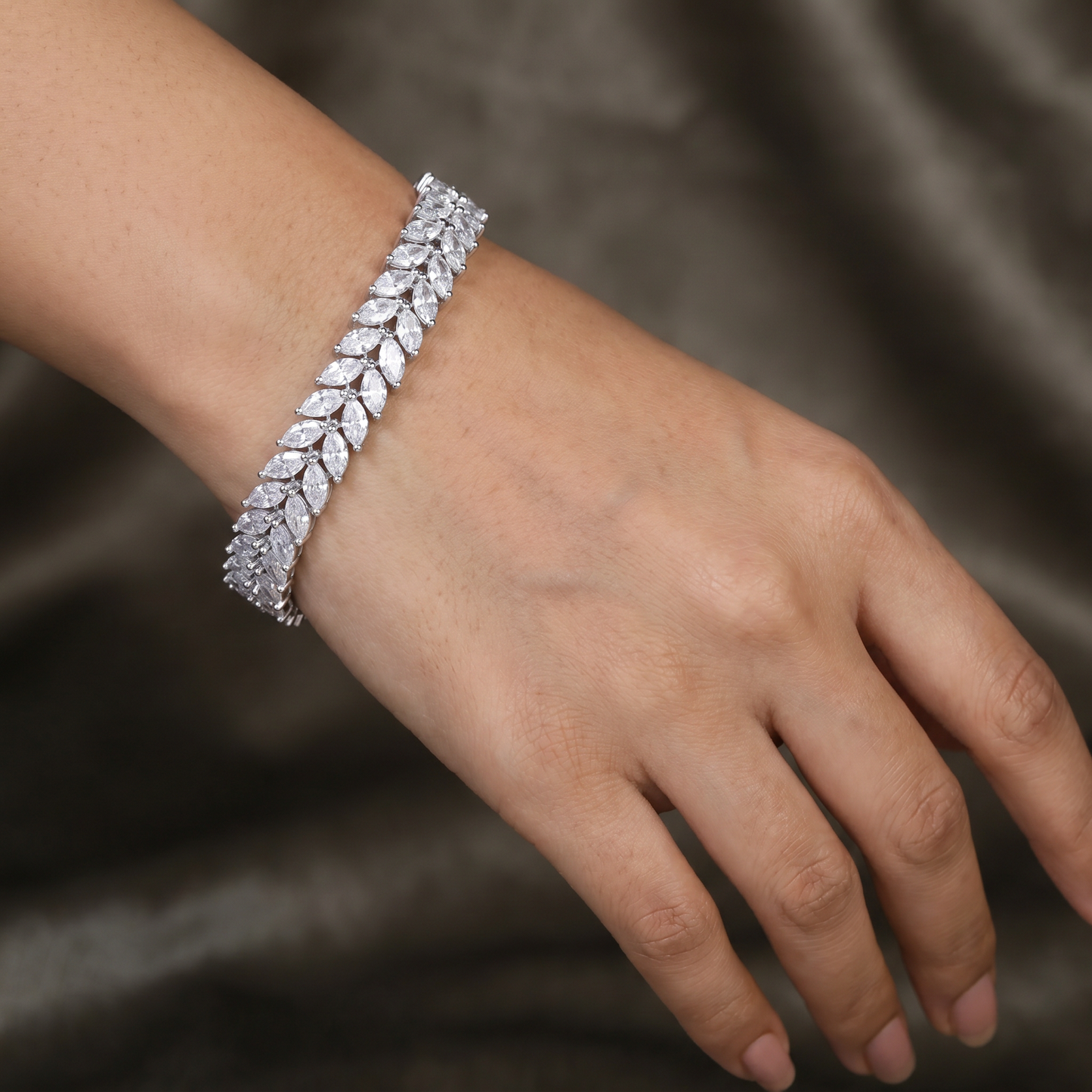 Rhodium Bracelet with Interlocking Leaf Pattern