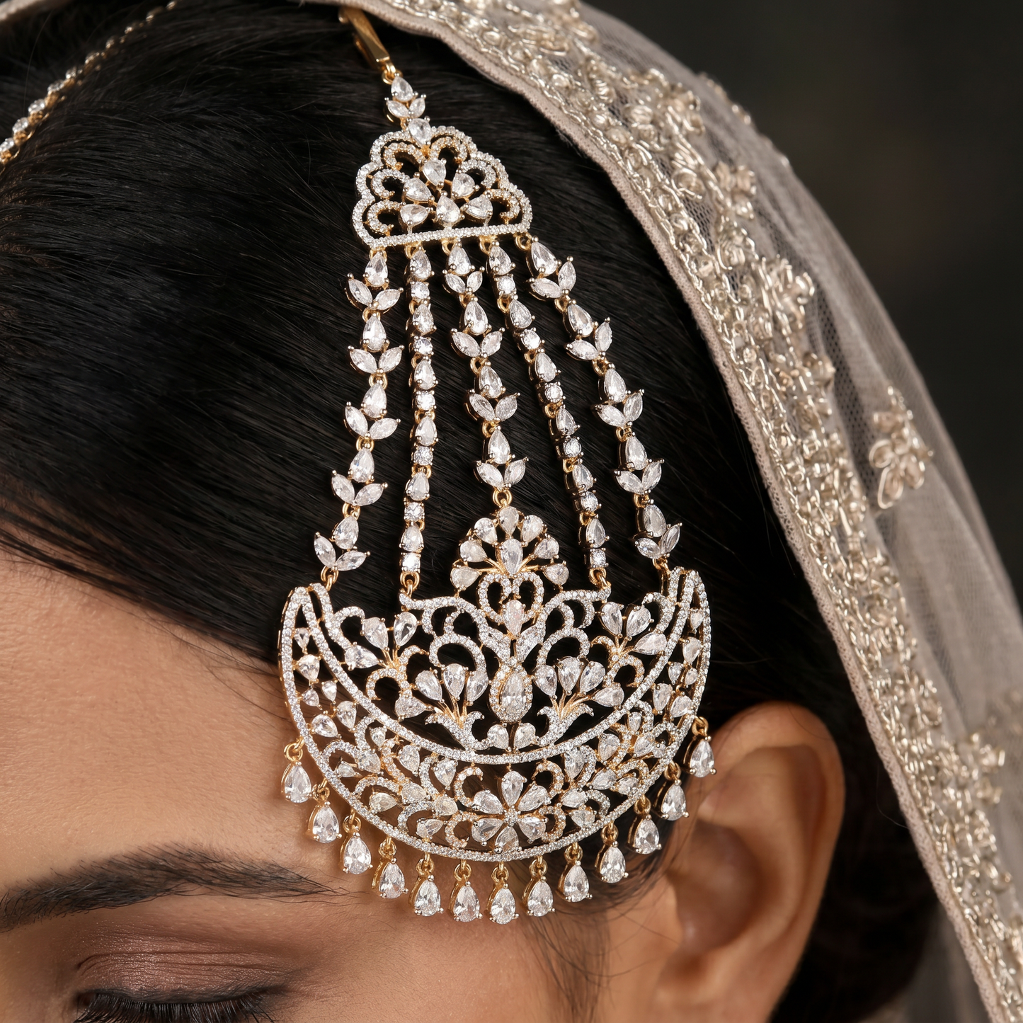 Gj Jhumar Featuring Floral Arch Top and Cascading Strands