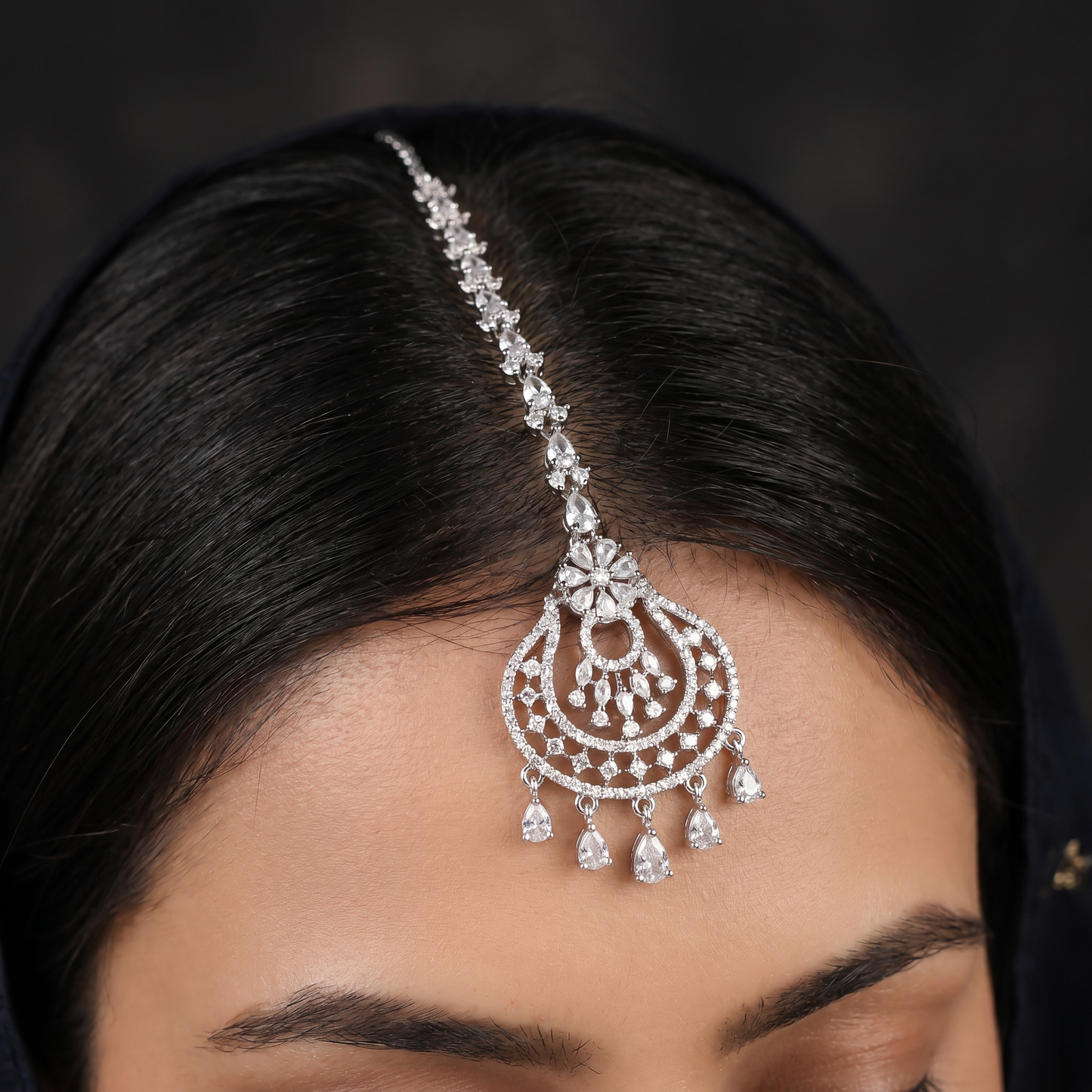 Tikka with Layered Arch Detailing and Decorative Drops