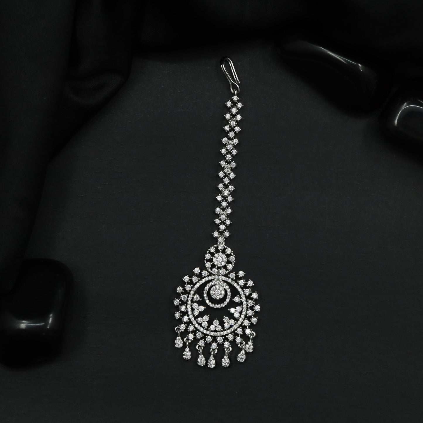 Tikka with Floral Inspired Border and Fringe Detail