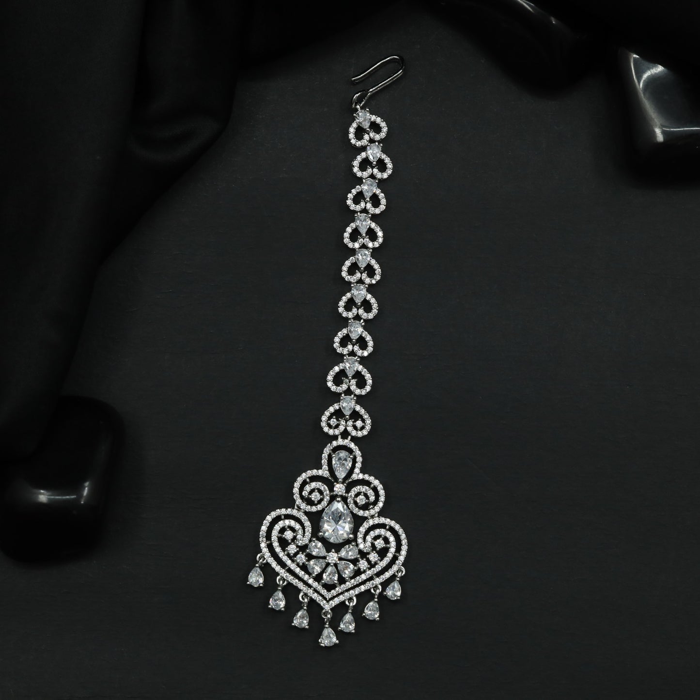 Tikka Featuring Heart Shaped Links and Decorative Pendant