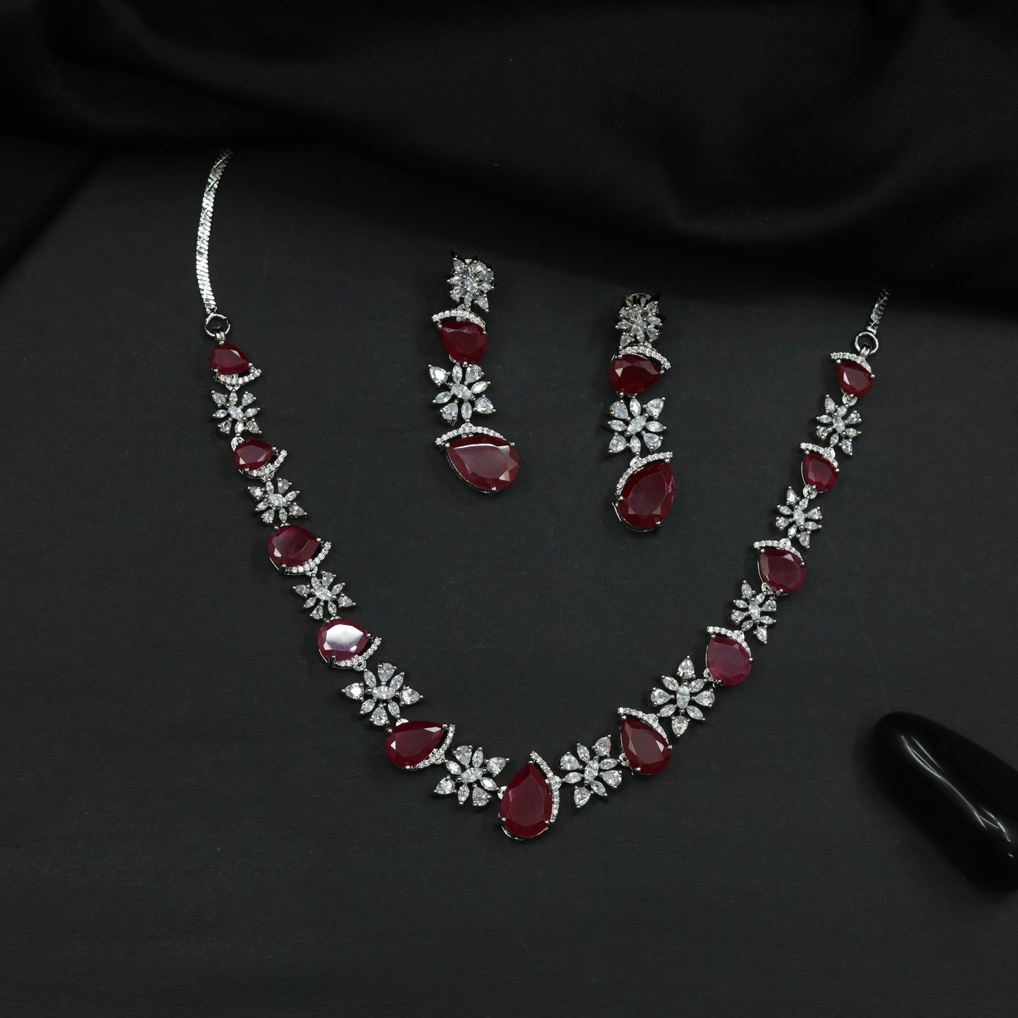 Necklace Featuring Alternating Floral Clusters and Pear Elements