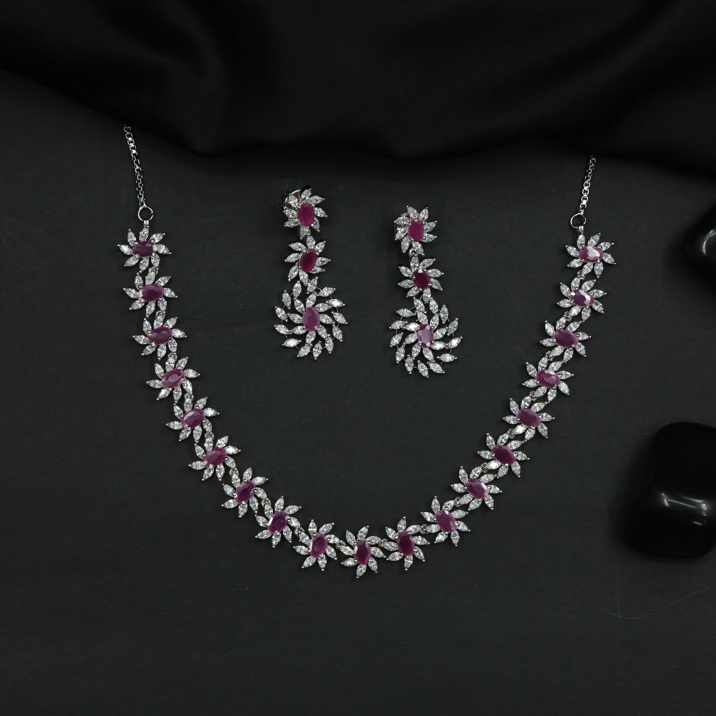 Rhodium Necklace with Continuous Floral Arrangement and Fine Detailing