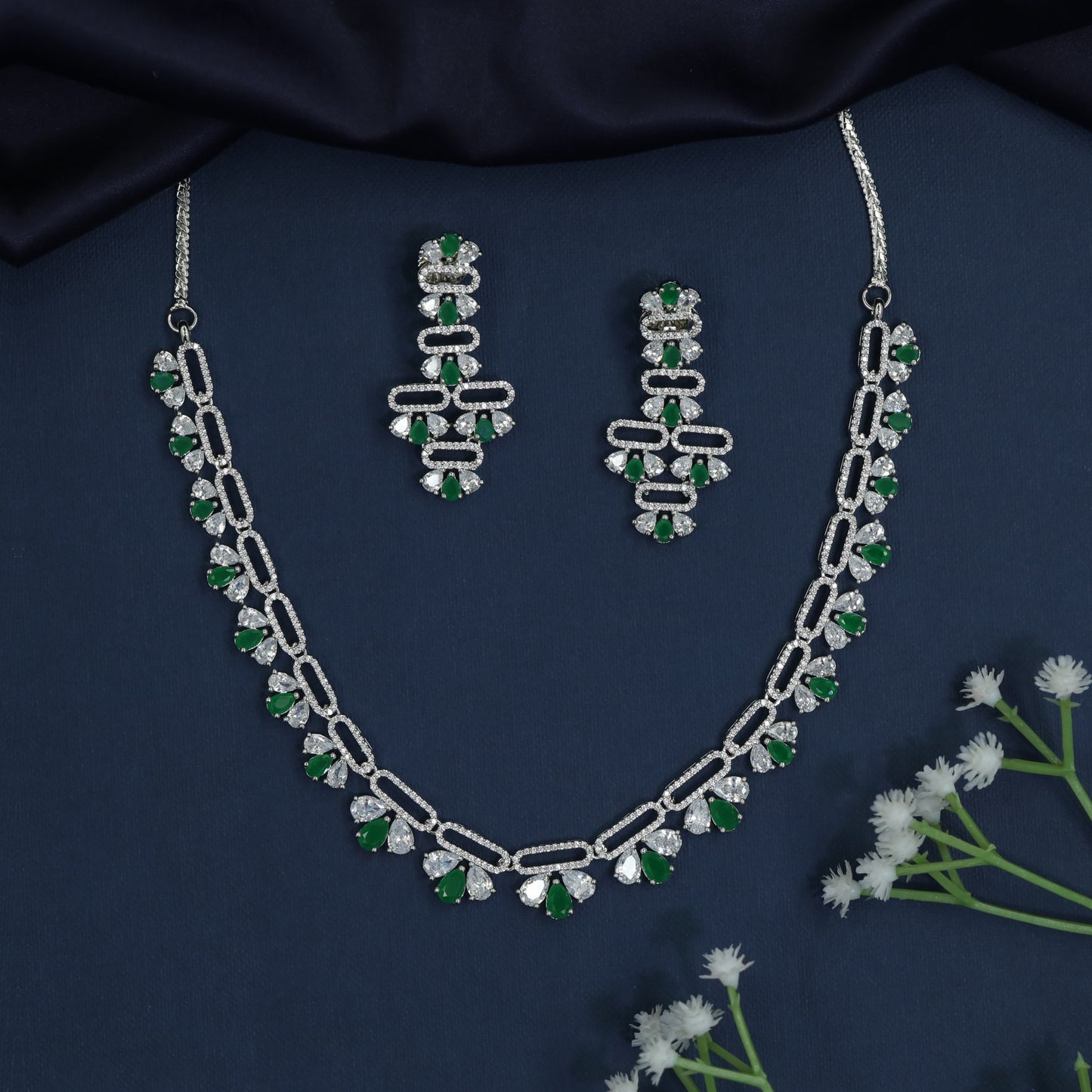 Everyday Glam Necklace with Teardrop Accent Detailing