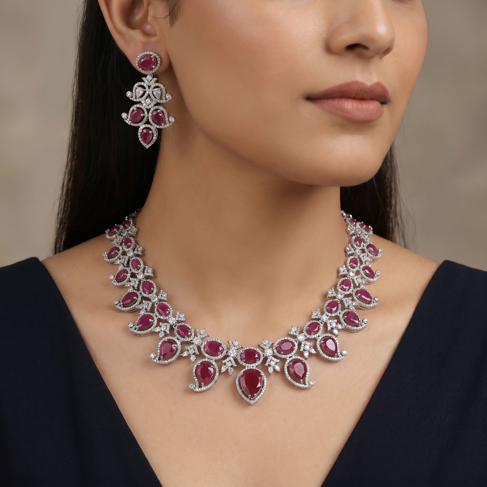 Floral garland necklace with pear drop highlights