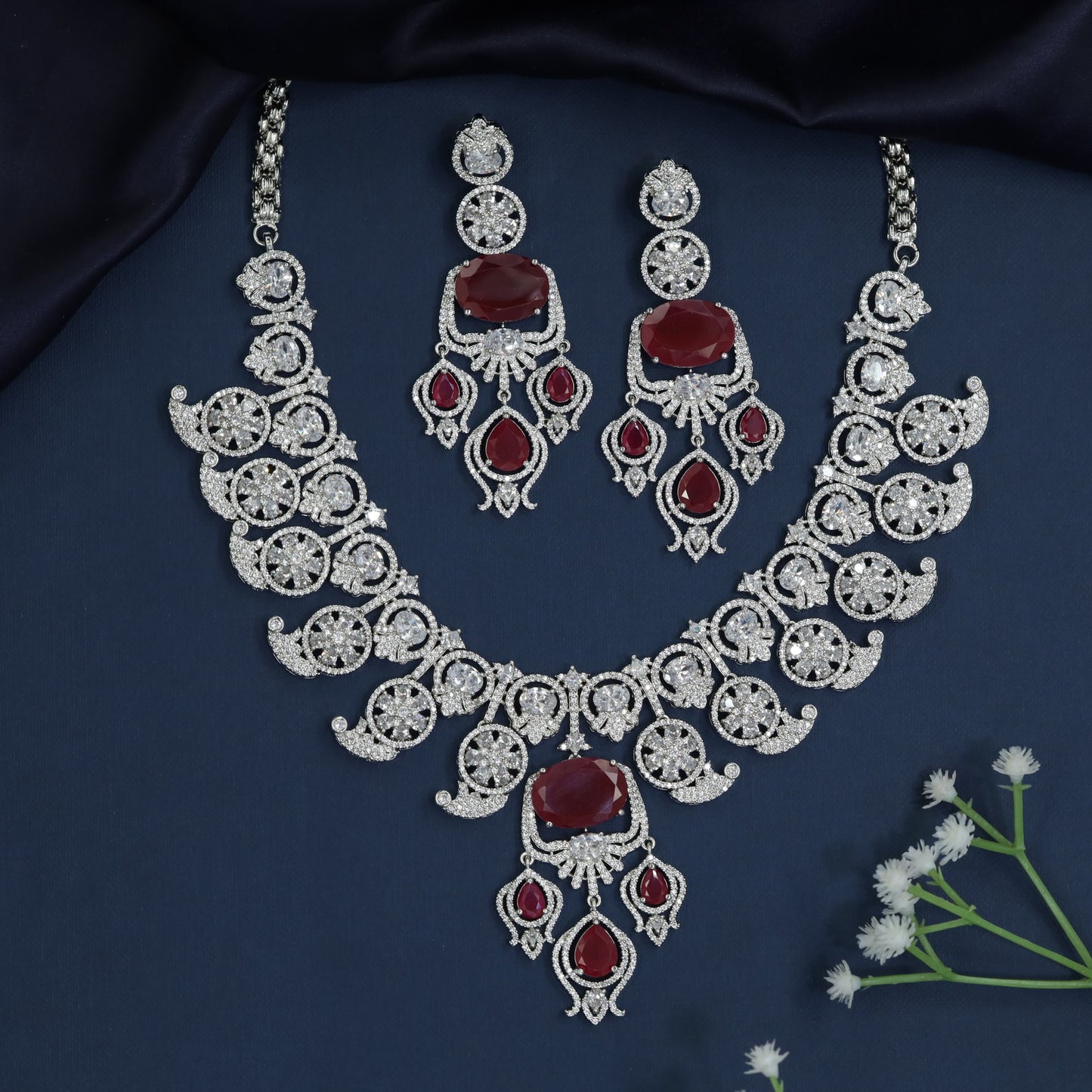 Occasion wear necklace with chandelier drop focal point