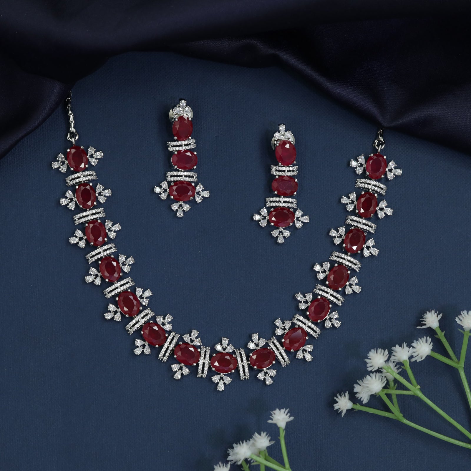Bridal collar necklace with oval station styling