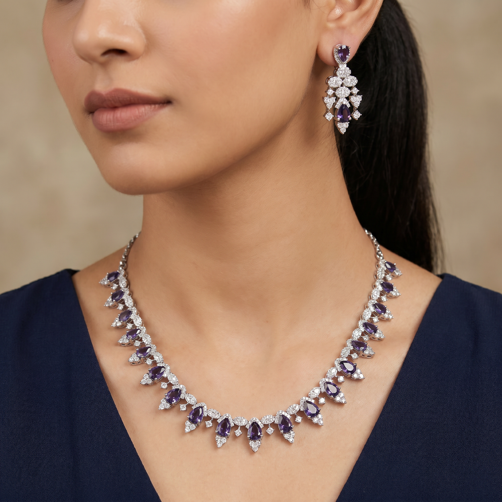 Elevated occasion necklace with sculpted station arrangement