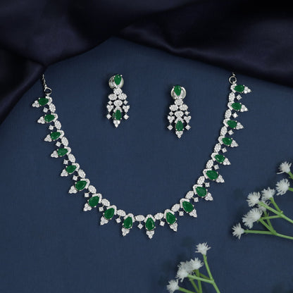 Elevated occasion necklace with sculpted station arrangement