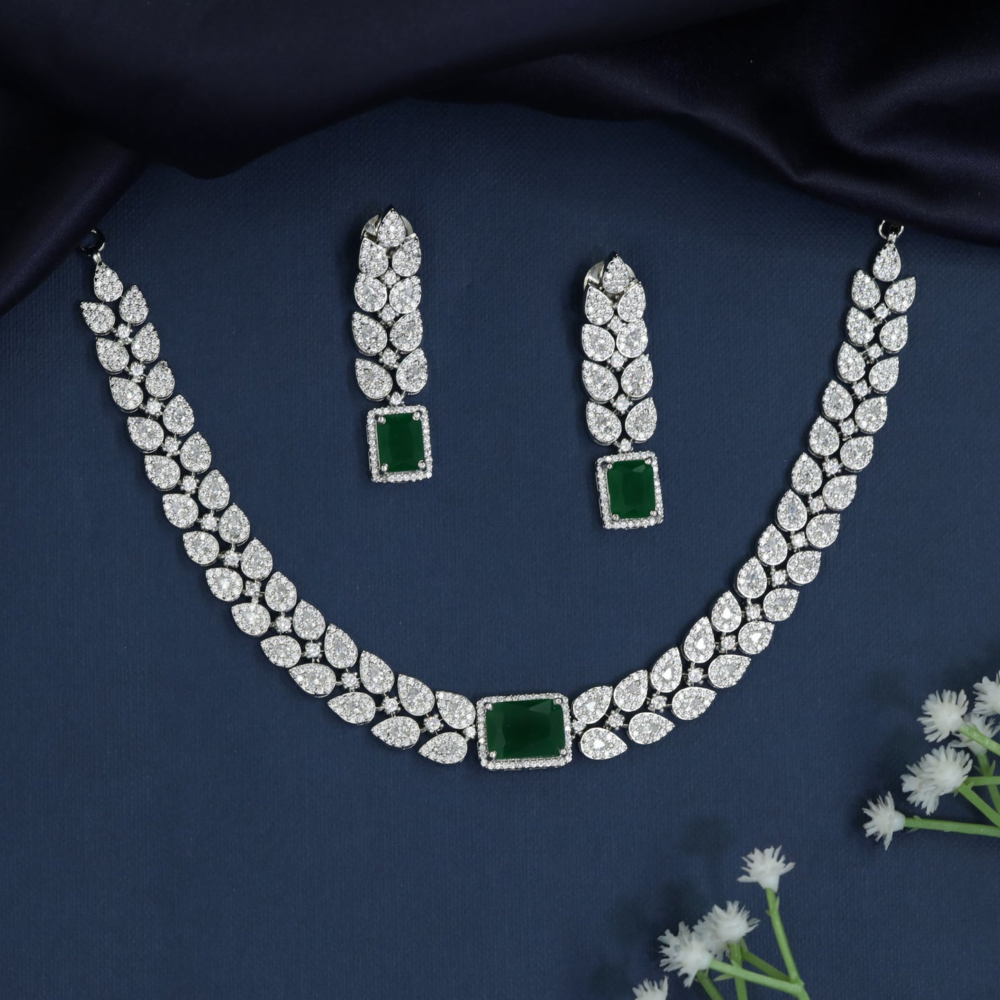 Leaf trail necklace with geometric focal detail