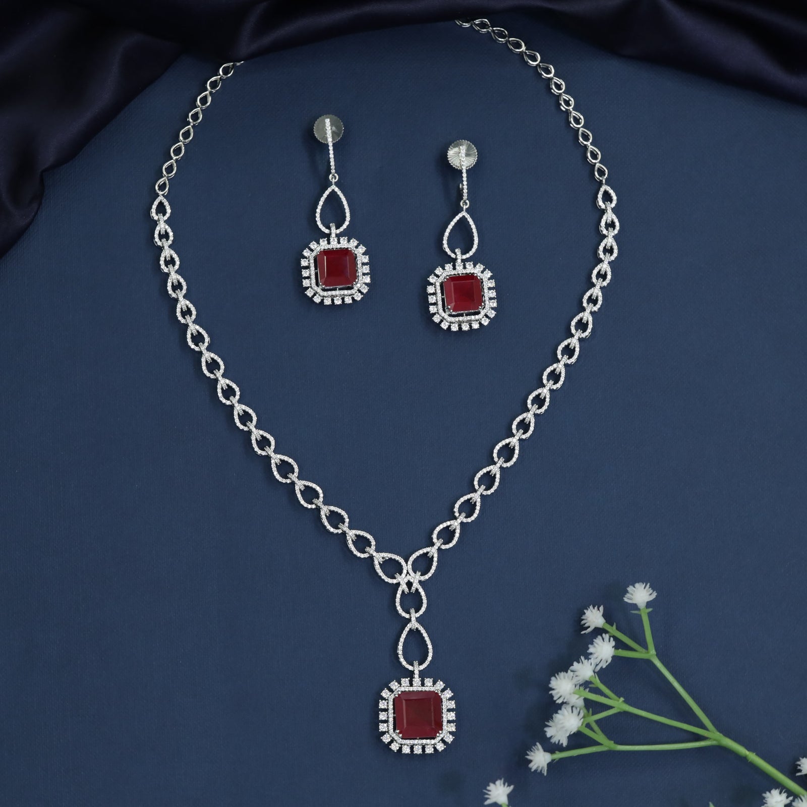 Signature design necklace with orbital collar styling