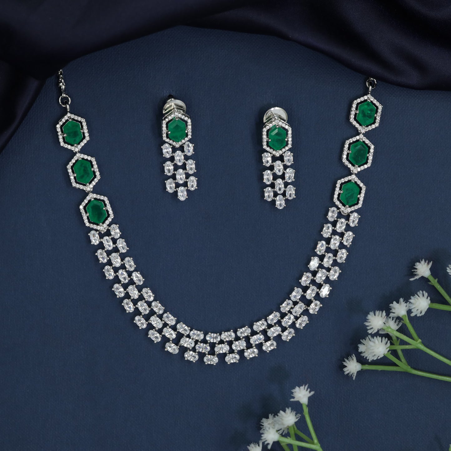 Imperial Gallery Necklace with Hexagon Link Arrangement