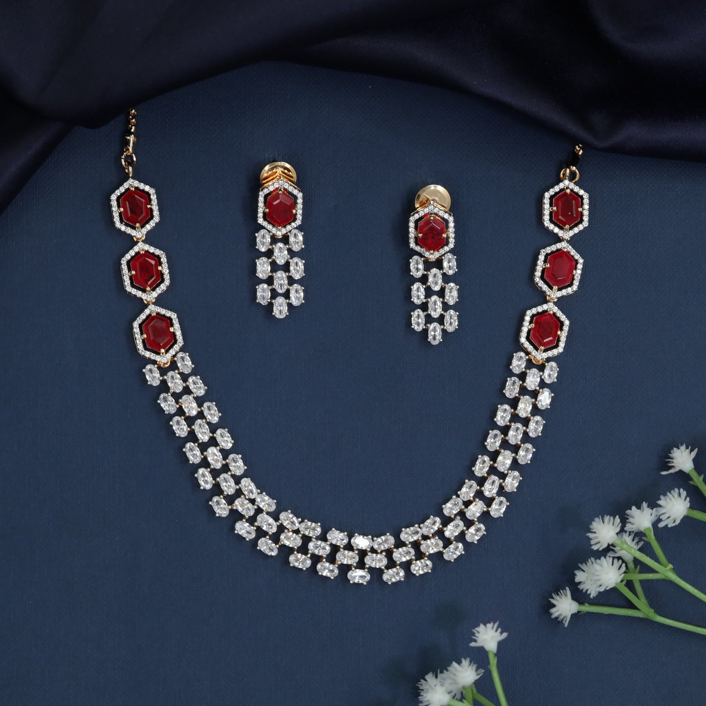 Imperial Gallery Necklace with Hexagon Link Arrangement