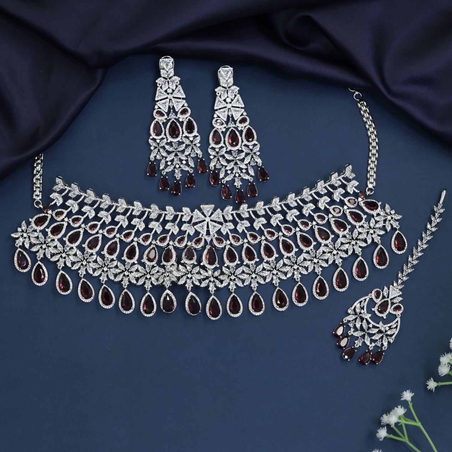 Rhodium Choker with Openwork Linkwork and Chandelier Styling