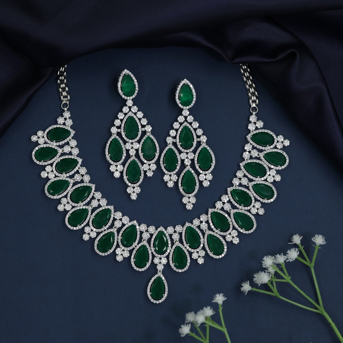 Regal Medallion Necklace with Graduated Oval Linkwork