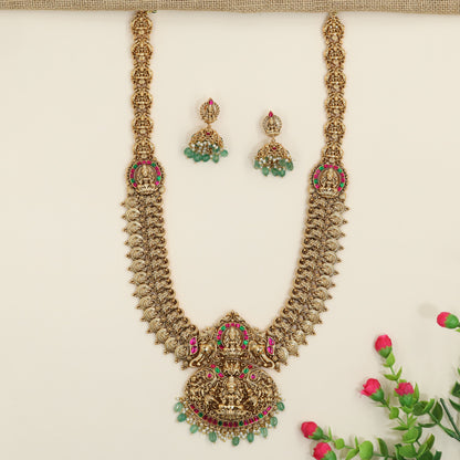 Classic Long Haara set with Lakshmi centerpiece composition