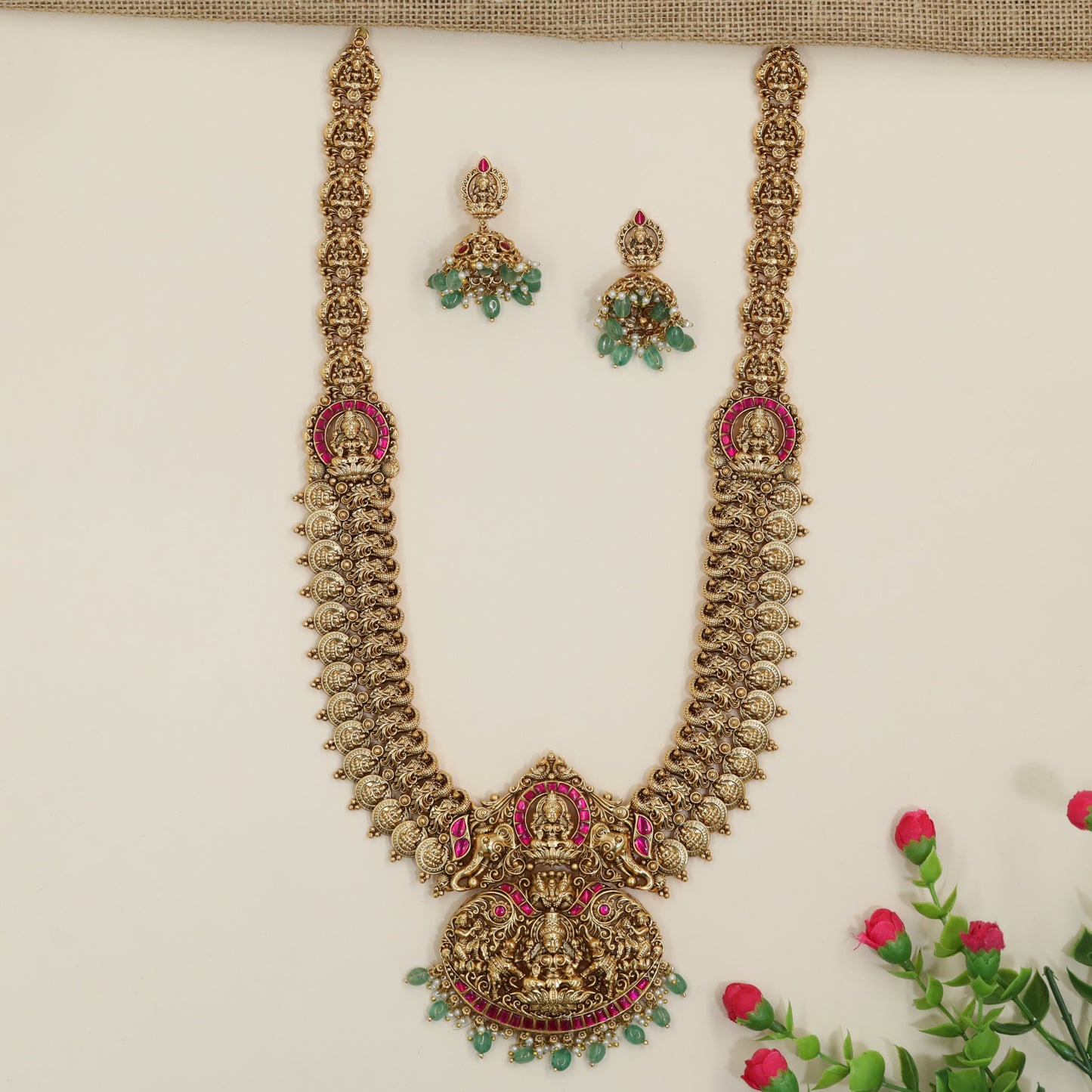 Classic Long Haara set with Lakshmi centerpiece composition
