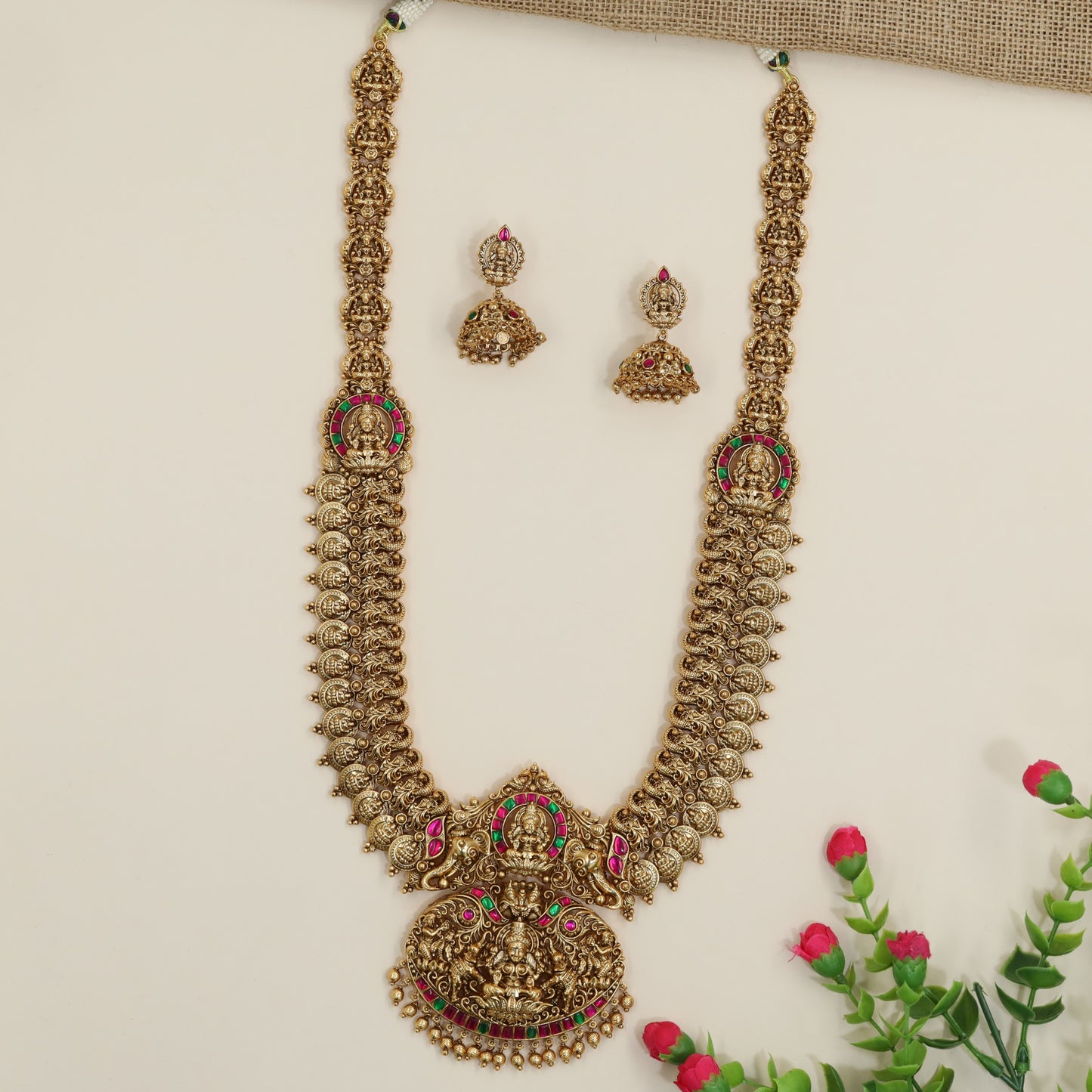Classic Long Haara set with Lakshmi centerpiece composition