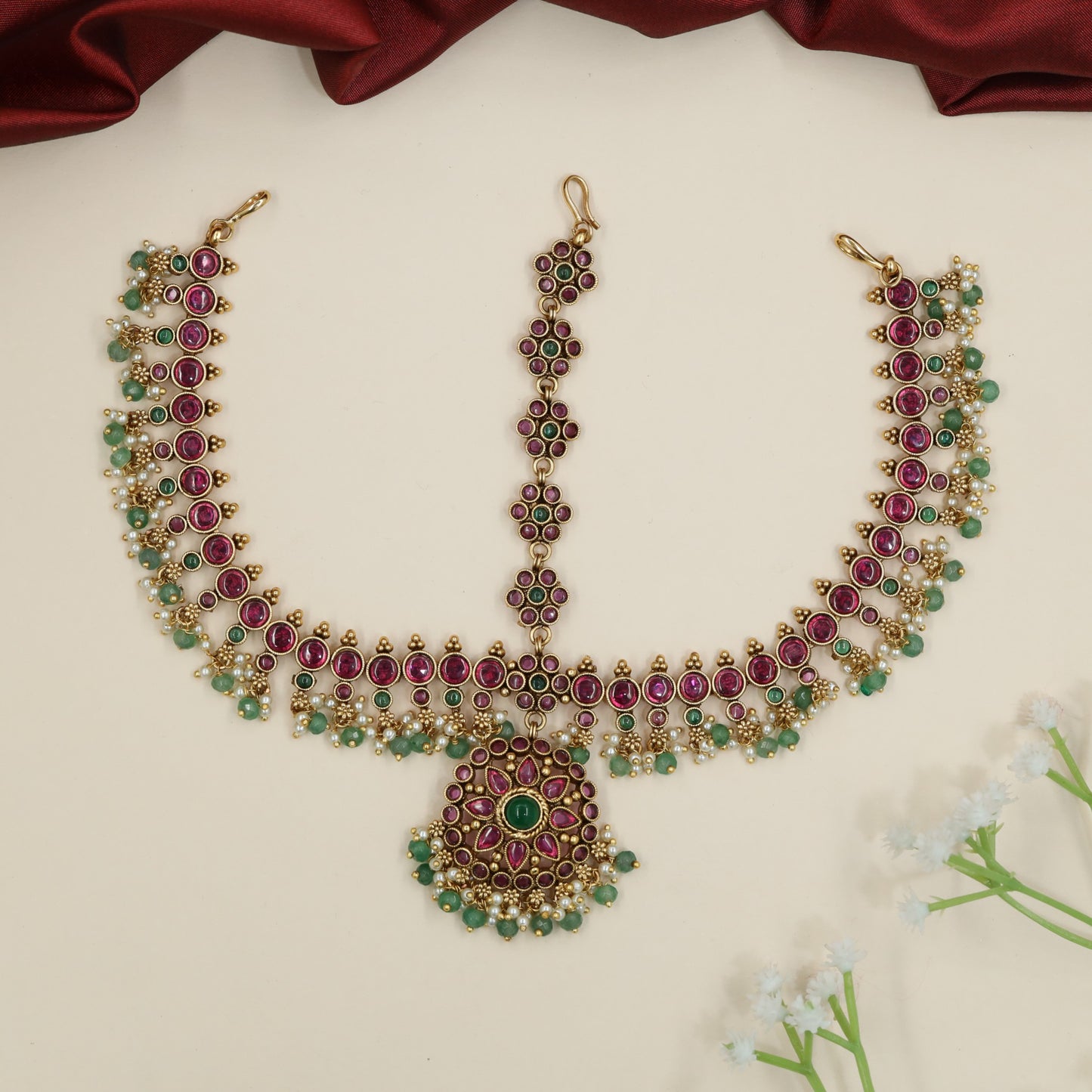 Traditional Antique Head Set with Secure Side Hooks and Intricate Backing