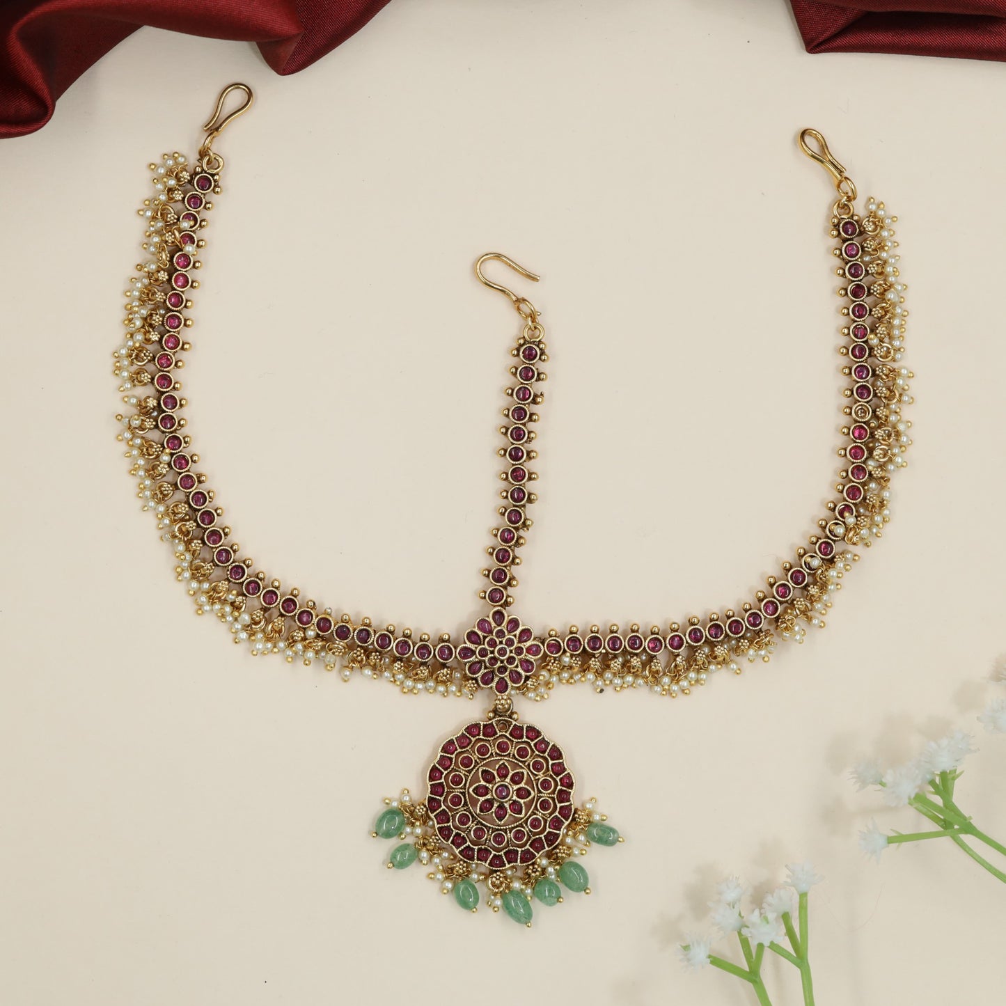 Temple Antique Head Set with Round Medallion Pendant and Tiny Clusters