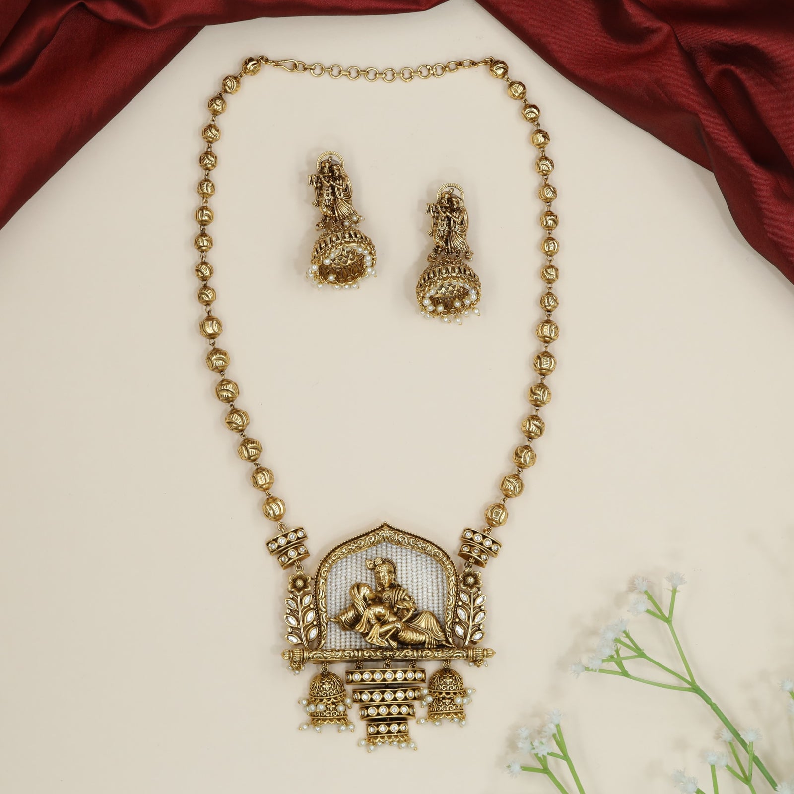Decorative Radha Krishna Antique Chain With Pendant with elegant silhouette