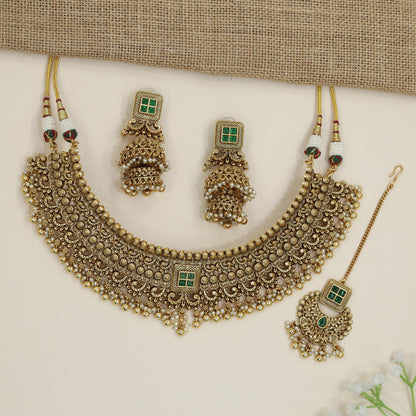 Grand heritage collar Choker with repeating floral coin motifs