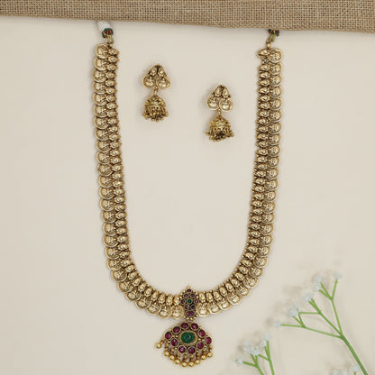 Imperial coin long haara with decorative pendant silhouette