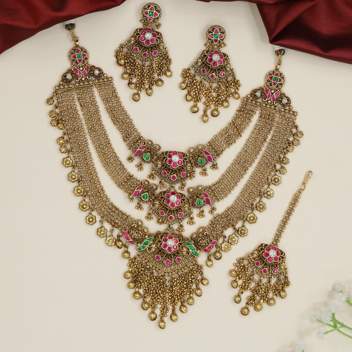 Premium Antique Necklace Designed with Wide Mesh Bands and Textured Roundels