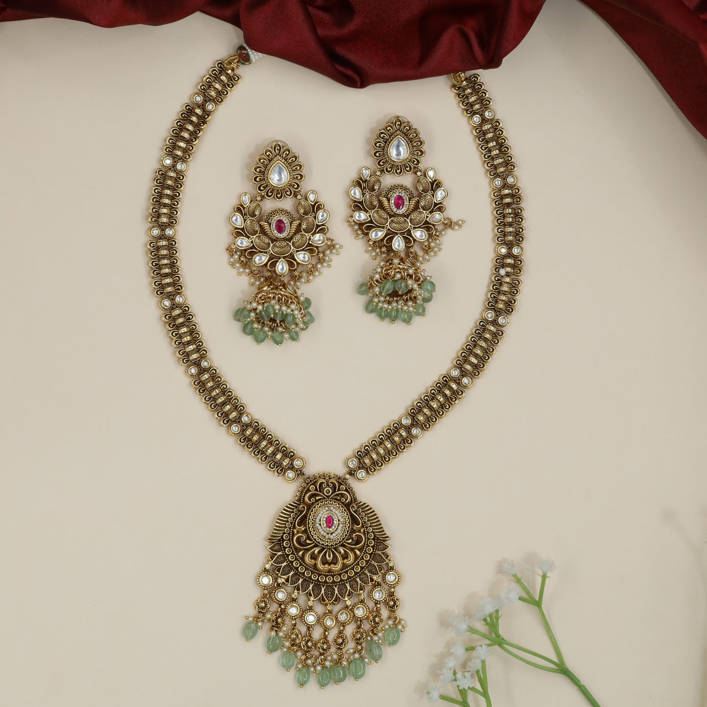 Traditional Antique Long Haara with floral-inspired pendant silhouette