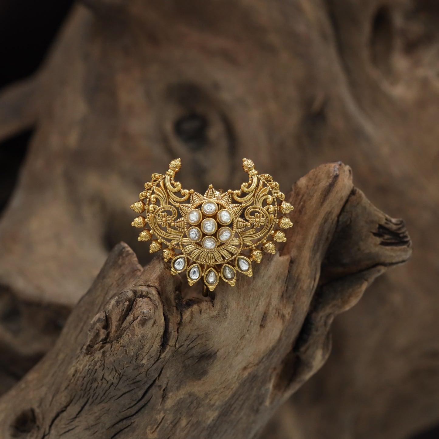 Floral Medallion Jadau Jade Bille with Regal Scrollwork Design