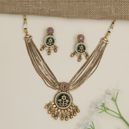 Circular Pendant Kundan Necklace with Botanical Design Elements