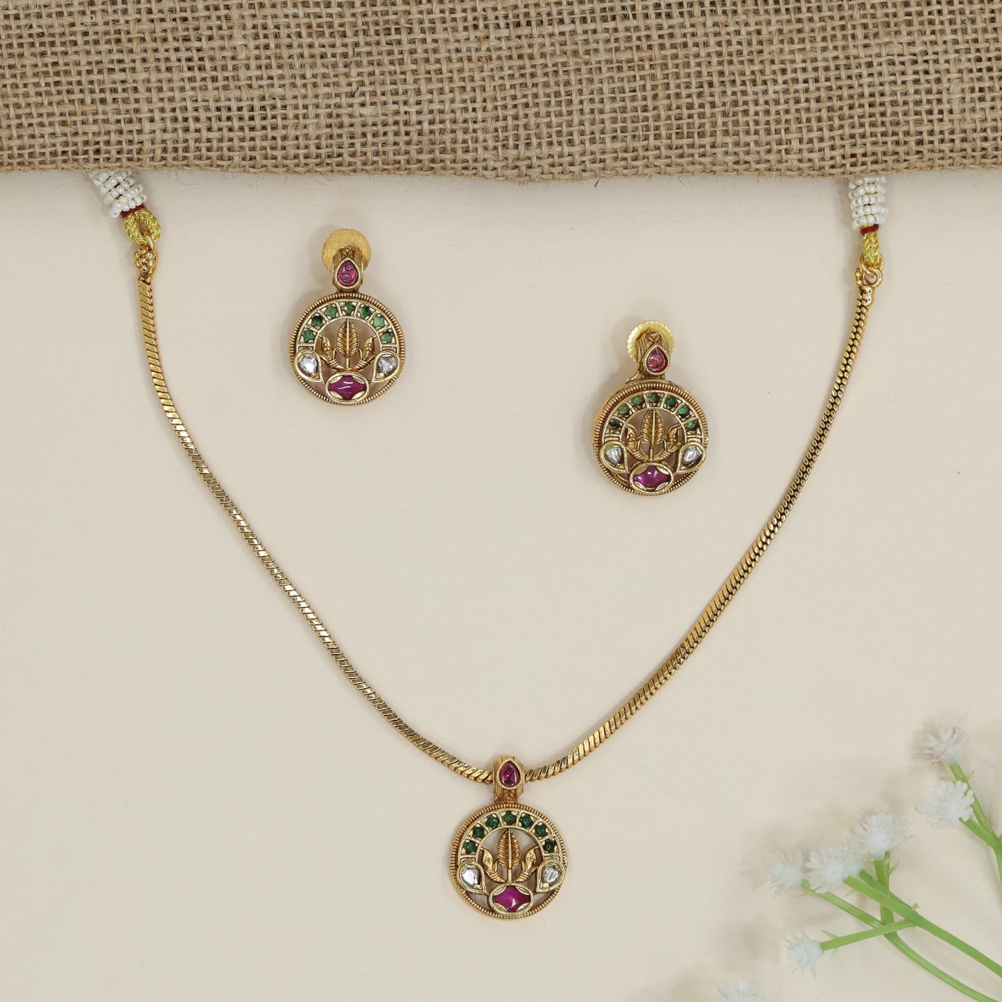 Lotus Design Necklace with Round Pendant Composition