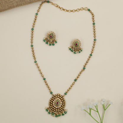 Traditional pendant necklace with concentric design detailing