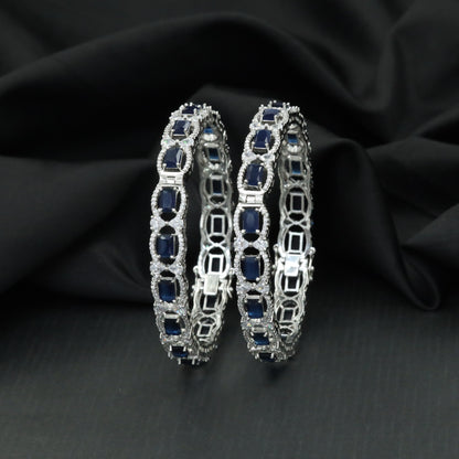 Contemporary bangles with articulated station links