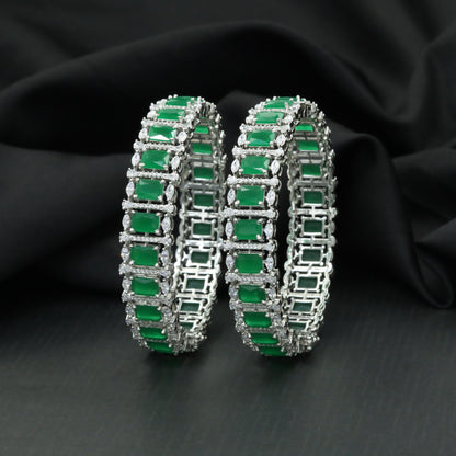 Rectangular station bangles with continuous halo border