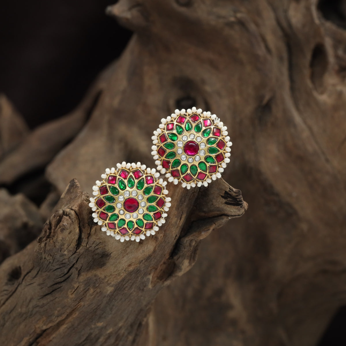 Classic Jadau Stud with Artisan Floral Elegance