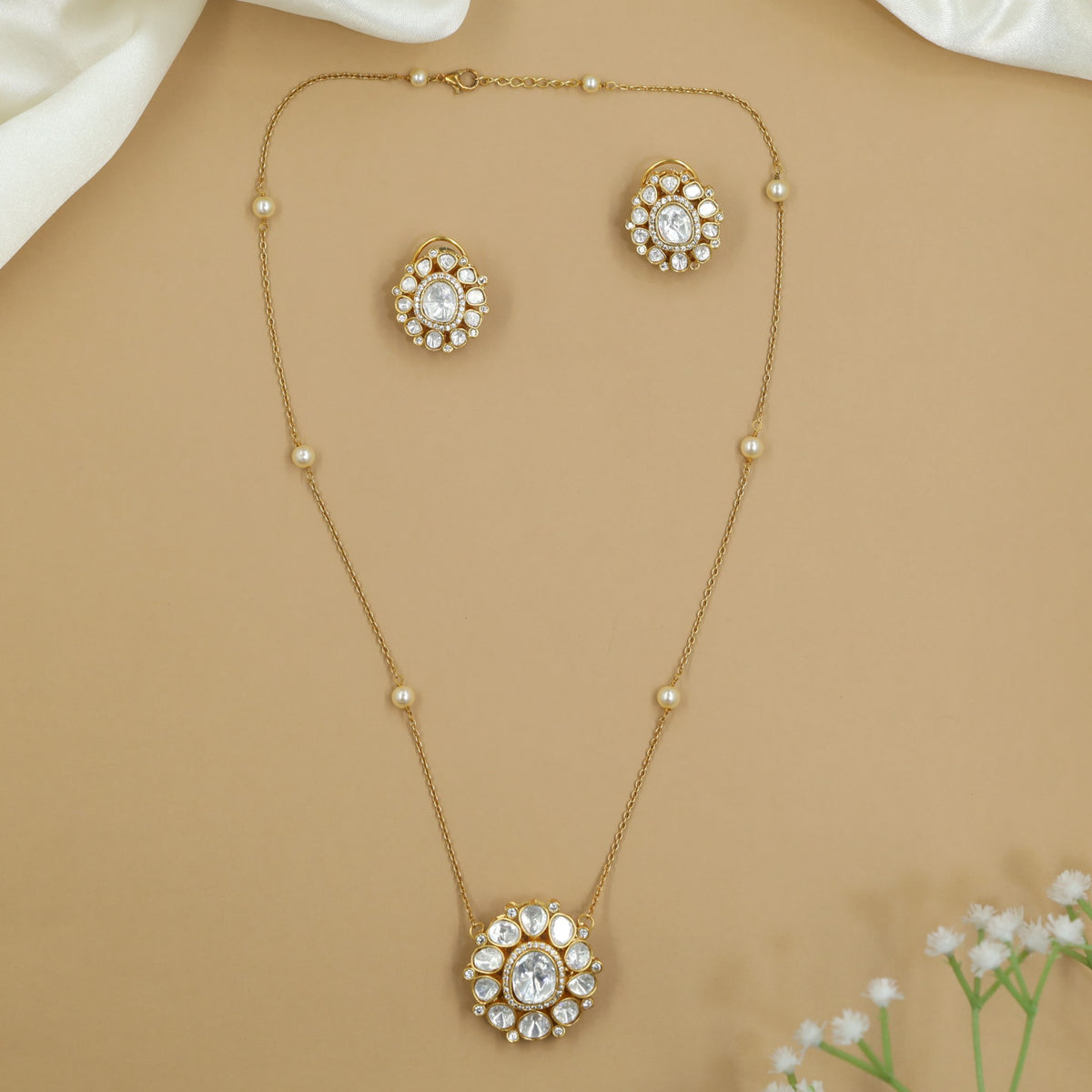 Premium Kundan Floral Disc Pendant Chain Set
