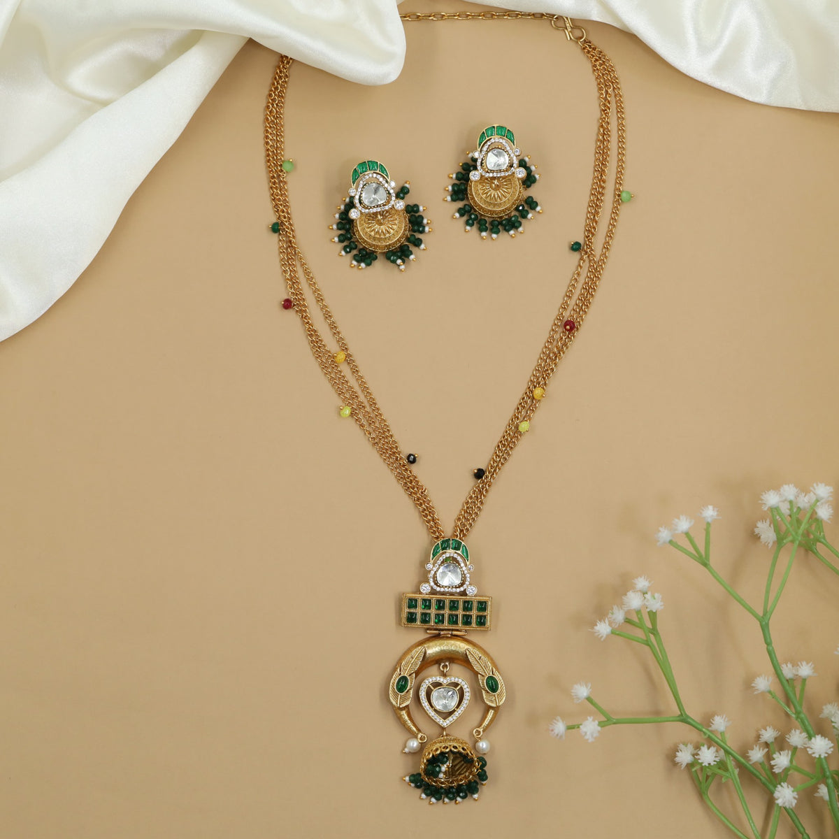 Kundan Layered Horseshoe Pendant Necklace Set