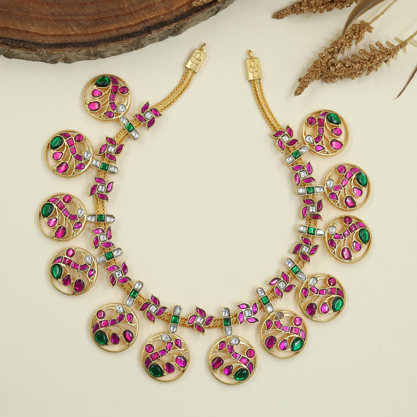 Signature Jadau Necklace with Circular Statement Design