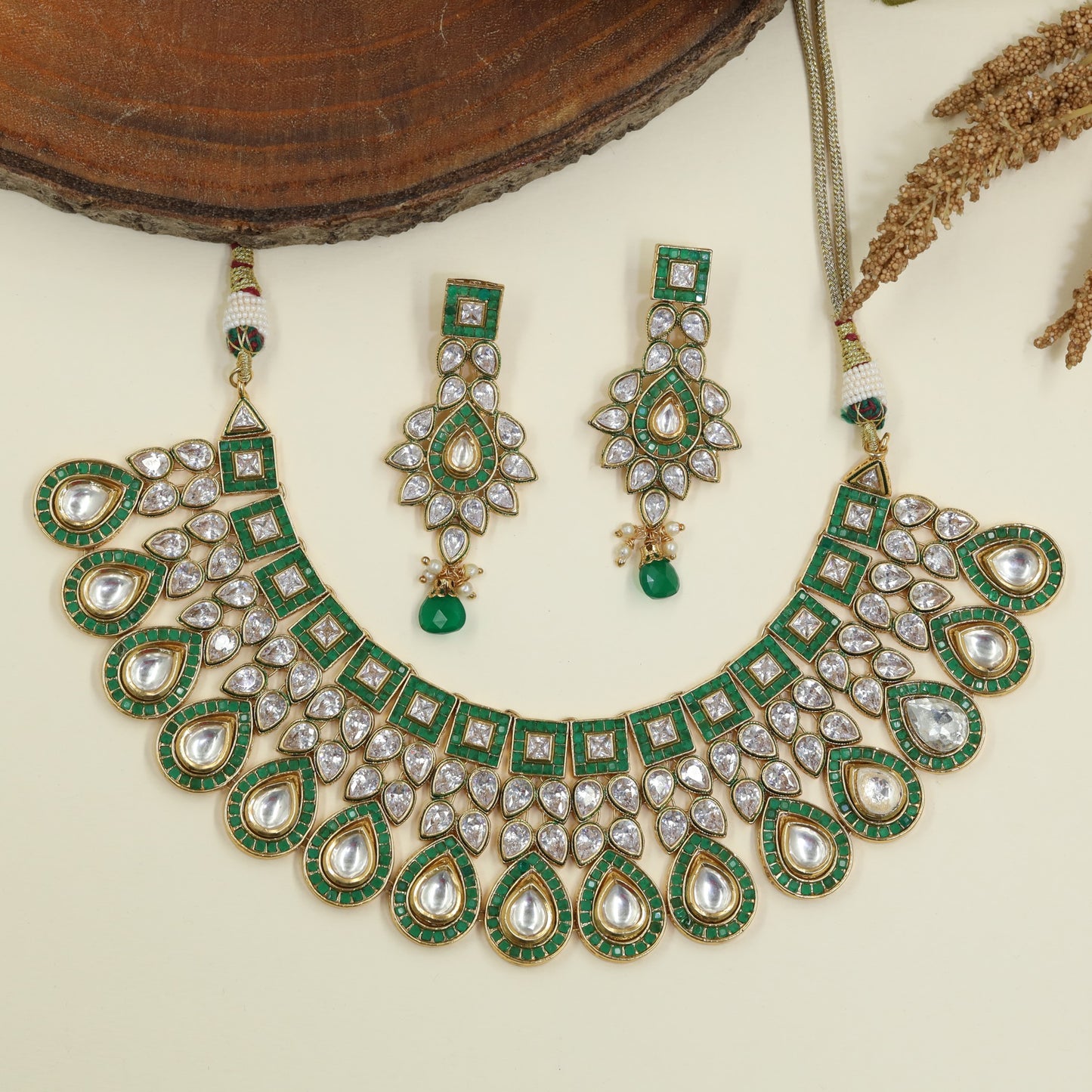 Designer Kundan Necklace with Statement Floral Pattern