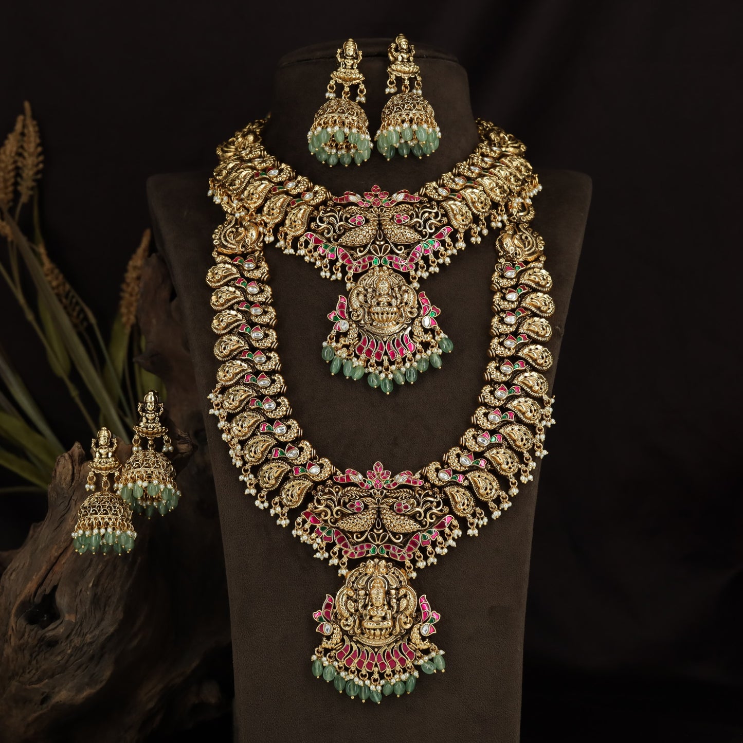 Signature Antique Combo Set with Coordinated Lakshmi Temple Artistry