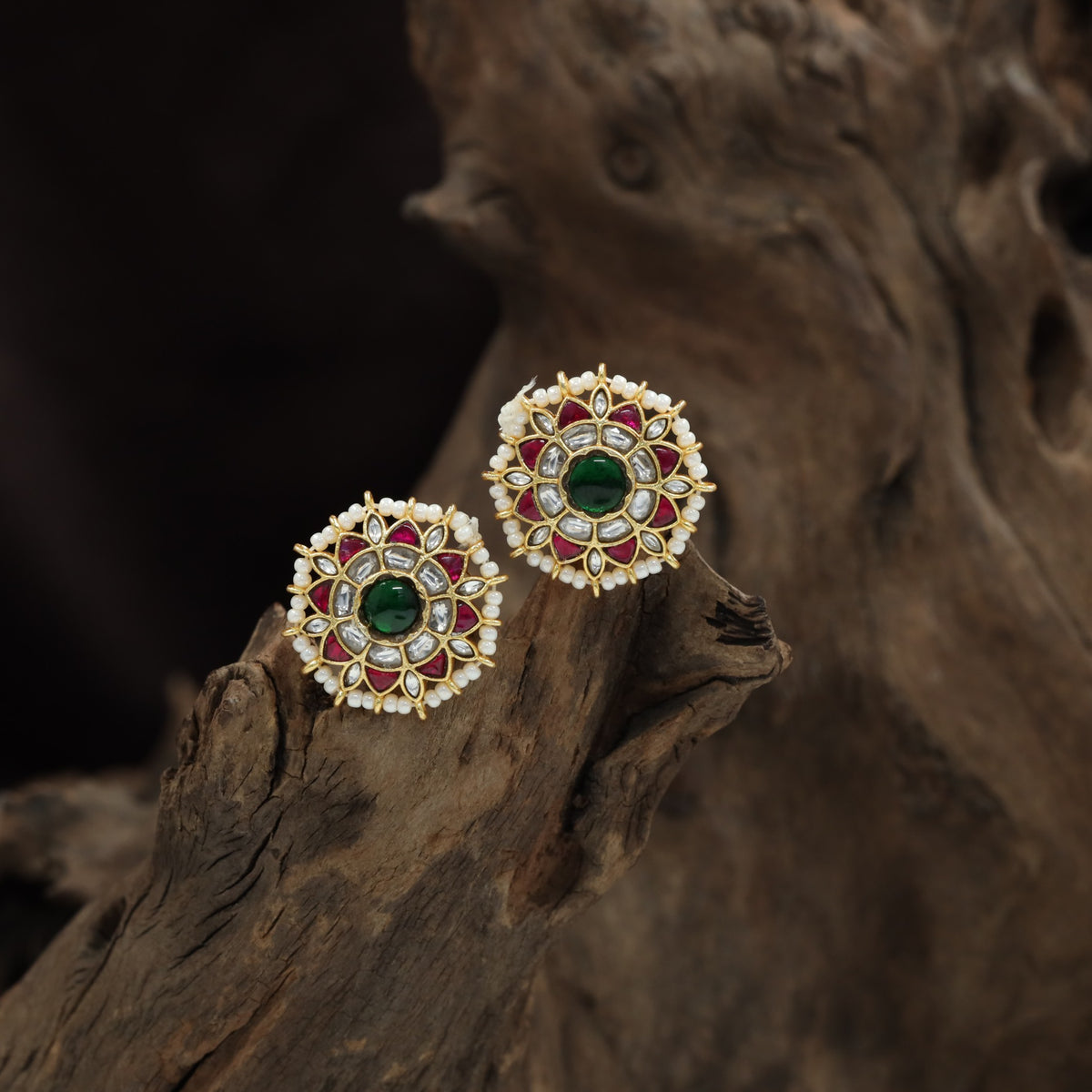 Rosette Jadau Stud with Decorative Beaded Border