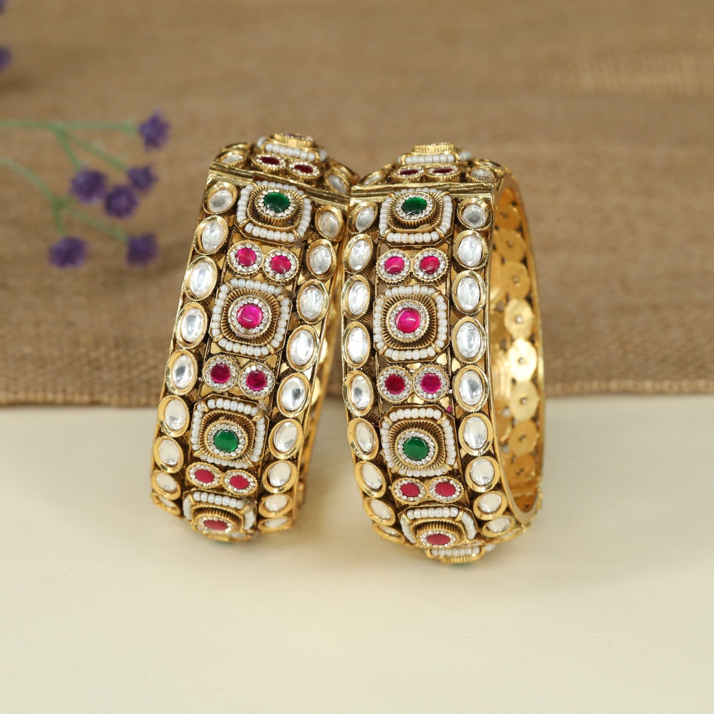 Timeless Kundan Bangles Crafted with Elegant Oval Arrangements