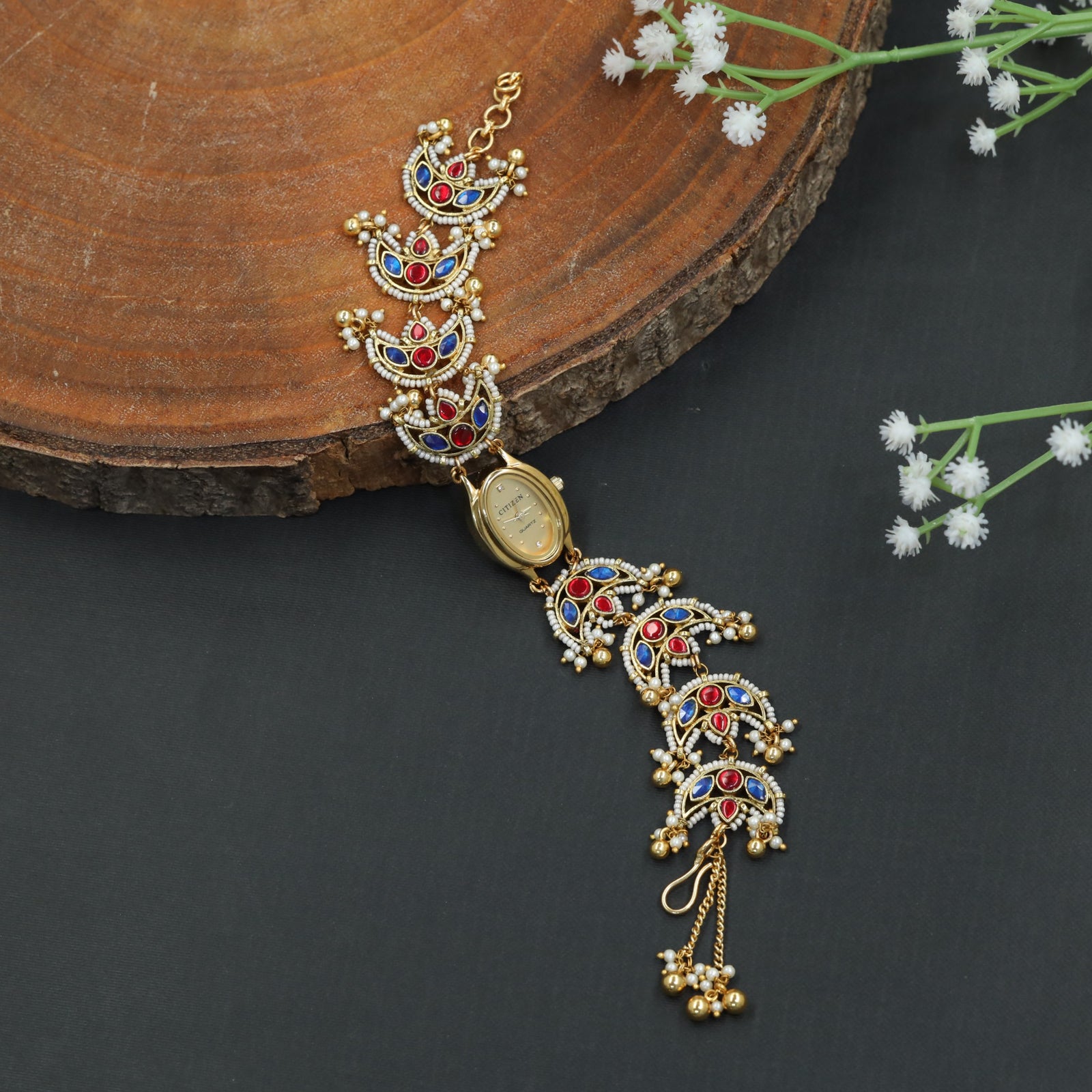 Curved Openwork Kundan Watch with Decorative Bracelet Links