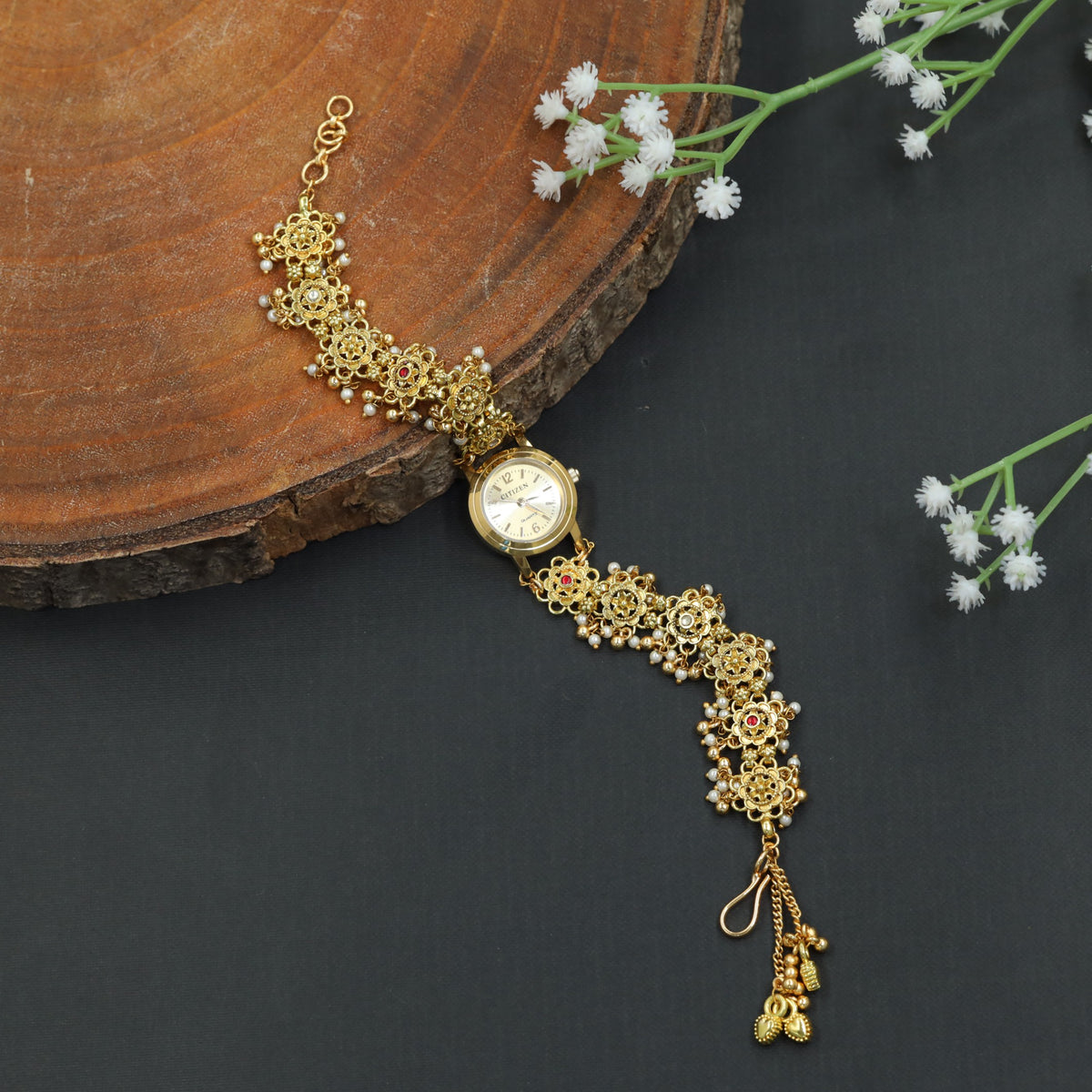 Noble Heritage Kundan Watch with Floral Openwork Bracelet