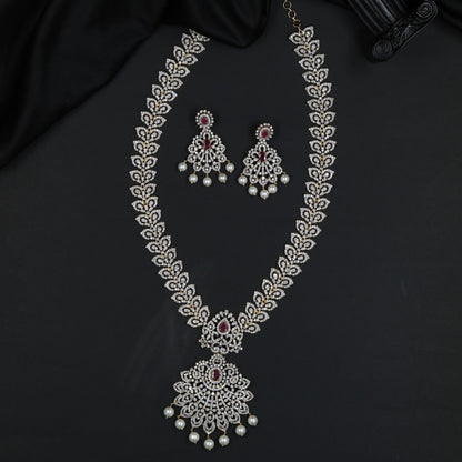 Luxury GJ Long Haara Crafted with Intricate Leaf Motifs and Statement Pendant