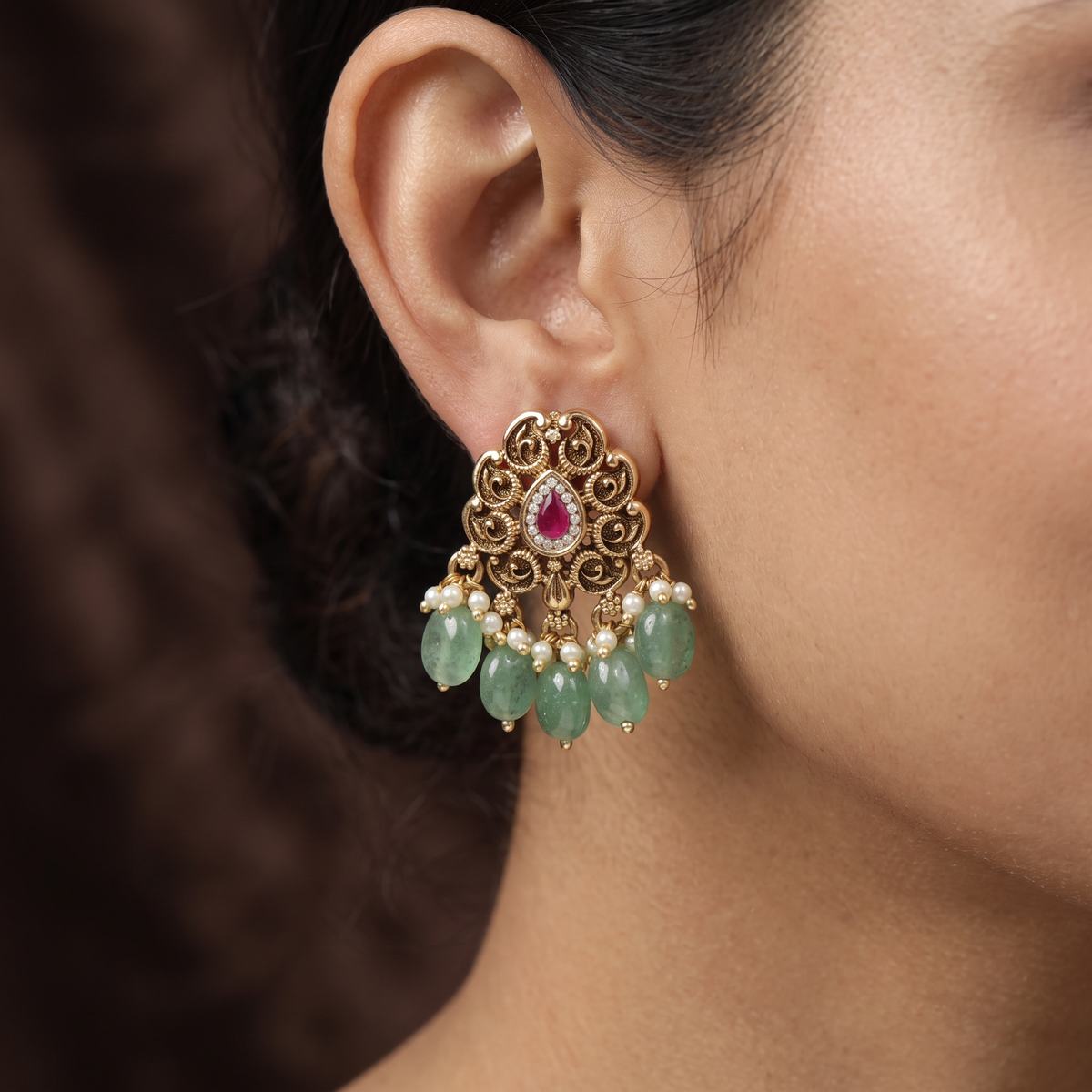 Scrollwork Antique Stud with Teardrop Centre