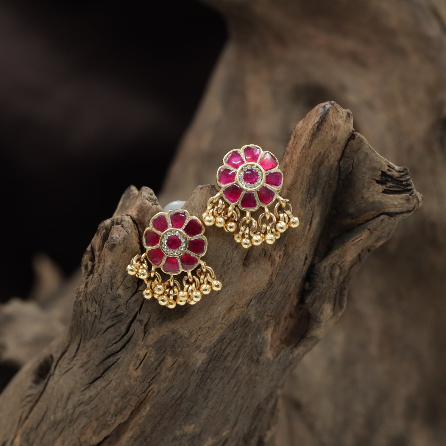 Statement Floral Antique Stud with Intricate Petal Craftsmanship