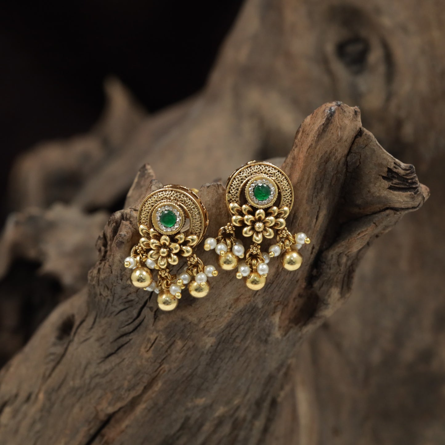 Heritage Floral Antique Stud with Ornamental Blossom Detailing