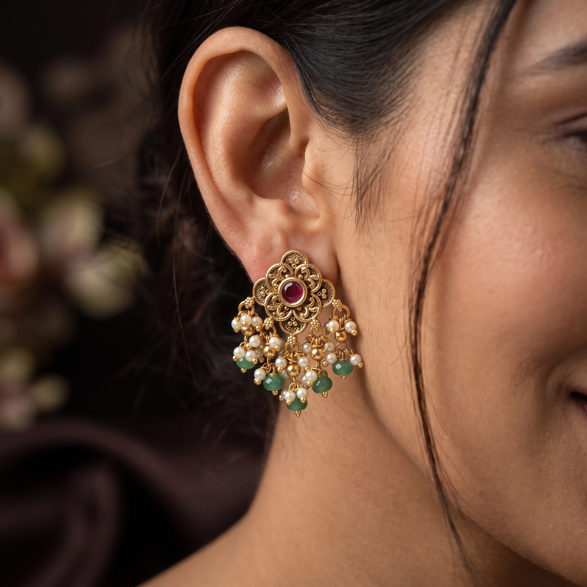Elegant Floral Antique Stud with Ornate Scrollwork